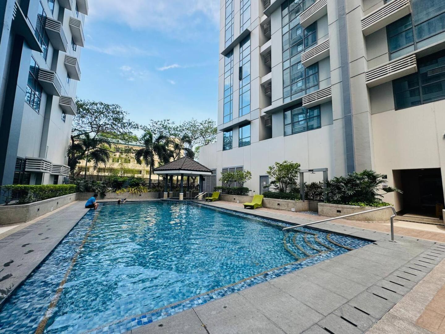 Studio At Viceroy T4 Florence Way Manila Exterior foto